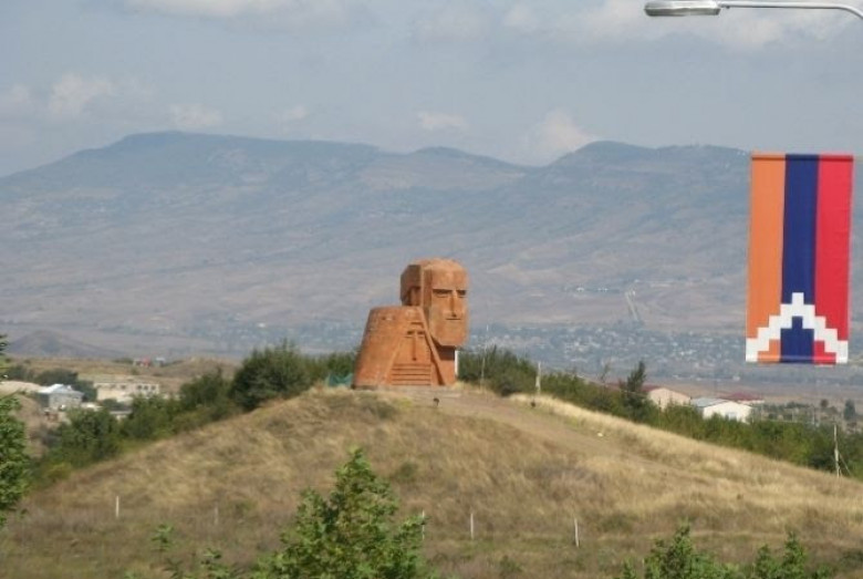 Улица арцаха. Нагорный Карабах Степанакерт. Армения Арцах Степанакерт. Арцах Нагорный Карабах. Арцах город в Армении.